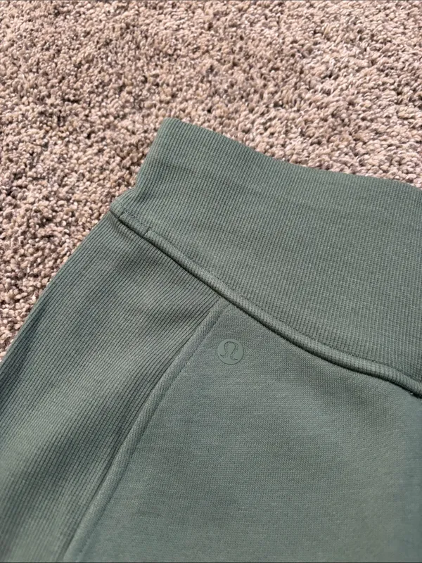 Lululemon Scuba HR Mini Skirt size XS NWT - Image 5