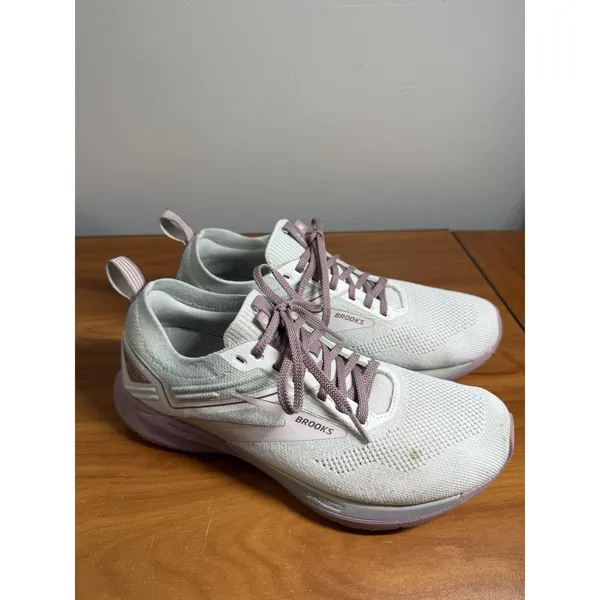 Brooks Women's Ricochet‎ 8 White/Mauve Running Sneakers Size 9.5 Gym Workout - Image 4