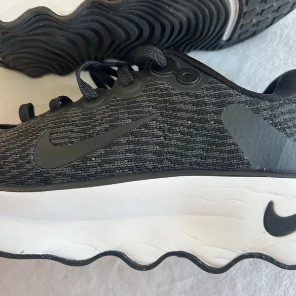 Nike Black Motiva Walking Shoes Women 6.5 Lace Up - Image 8