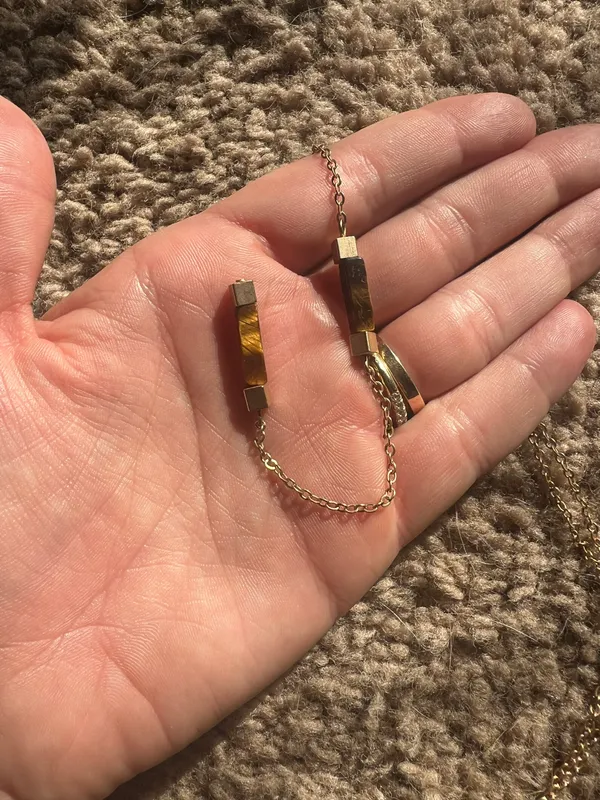Stone Dangling Necklace - Image 2