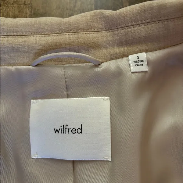 Aritzia Wilfred Blazer Size Small - Image 3