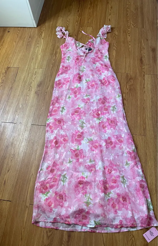 Pretty Little Thing floral tie front frill maxi dress - Image 6