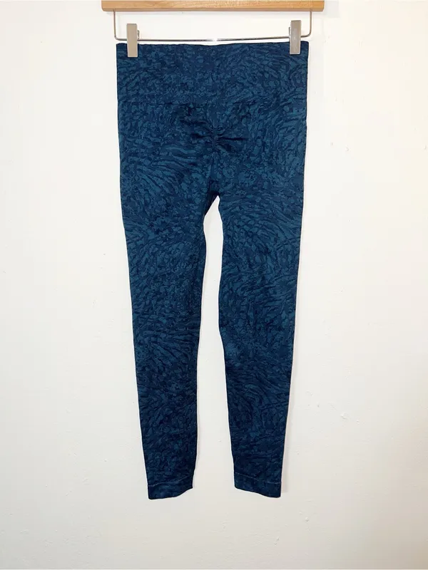 Gymshark Multi Blue Patterned Seamless High Rise Workout Leggings - Image 5