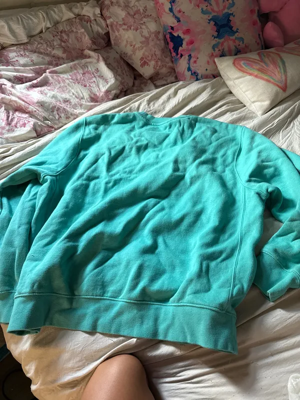 Teal Nike sweatshirt - Image 2