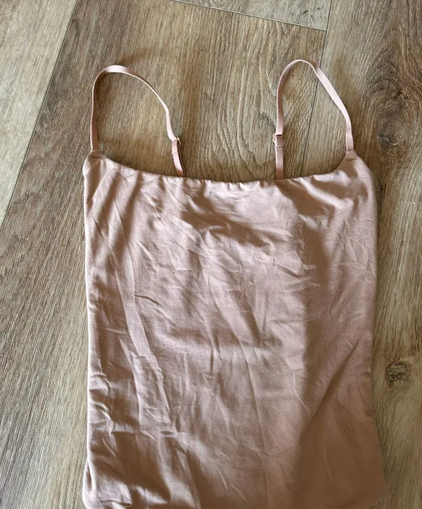 SKIMS Fits Everybody Thong Bodysuit - Image 3