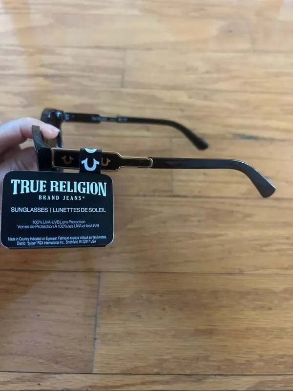 NWT True Religion women sunglasses - Image 4