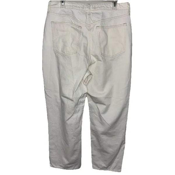 Abercrombie & Fitch Curve Love The 90’s Straight Ultra High Rise White Jeans - Image 4