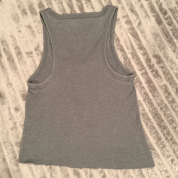 Aerie‎ Real Soft Ribbed Henley Tank Top Gray Size L Altered Raw Hem Crop - Image 3