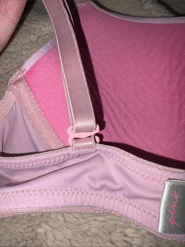 VS Pink Wear Everywhere Lightly Lined T-Shirt Bra, size 32B - Image 5
