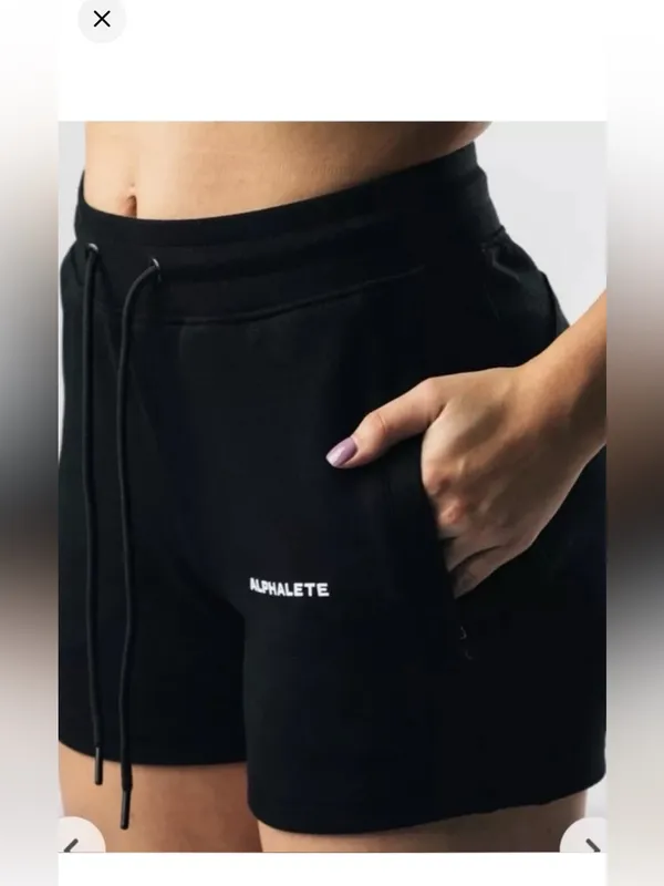 $50 NWT alphalete women's Essential Core Activewear Shorts in dusty purple M - Image 4