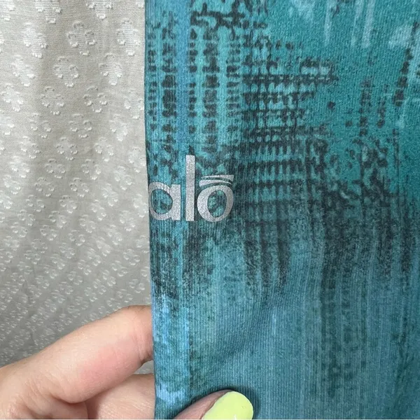 Alo Yoga Blue Black‎ Space Dye Leggings - Image 4