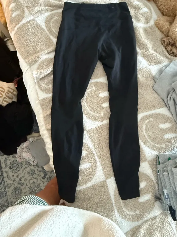 Small Nike Leggings Women’s Black Dri-Fit - Image 3