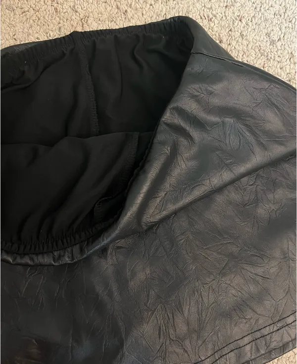 Black skirt  - Image 3
