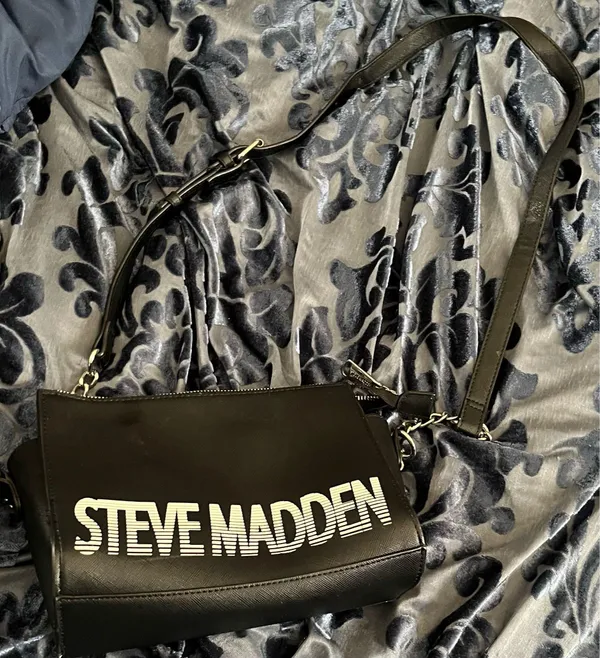 Black Steve Madden Crossbody Bag - Image 6