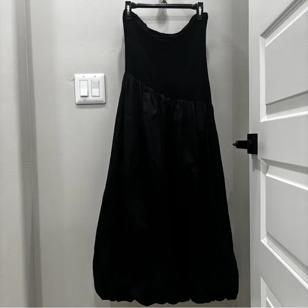 Petal & Pup Annalyse Strapless Bubble Hem Midi Dress Asymmetrical Bodice Size M - Image 2