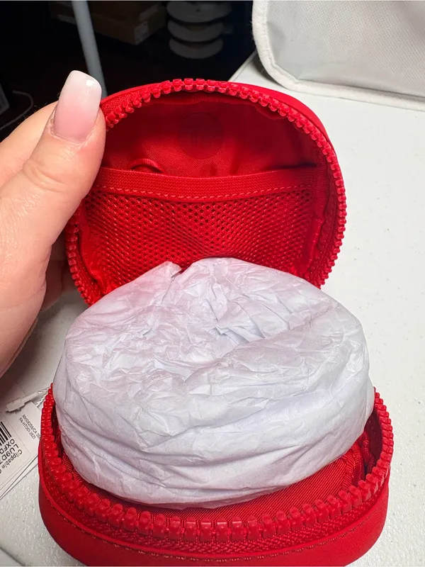 Lululemon Clippable Commuter Organizer Pouch - Image 4