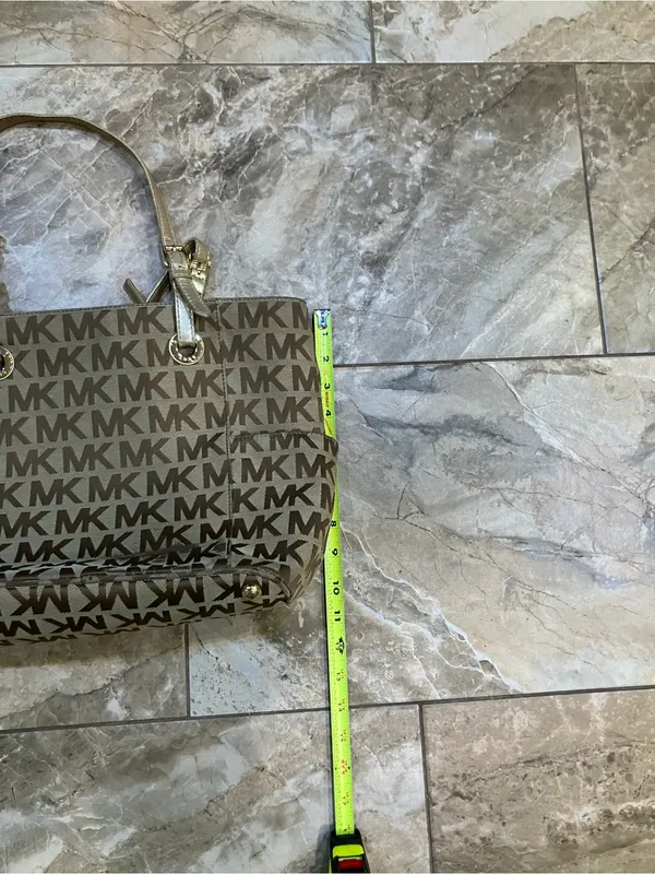 Michael Kors Jet Set Canvas Signature Tote Bag - Image 4