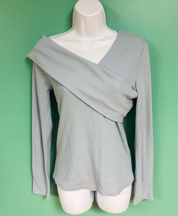 Unbranded Light Blue Long Sleeve Wrap Blouse Size XL - Image 2