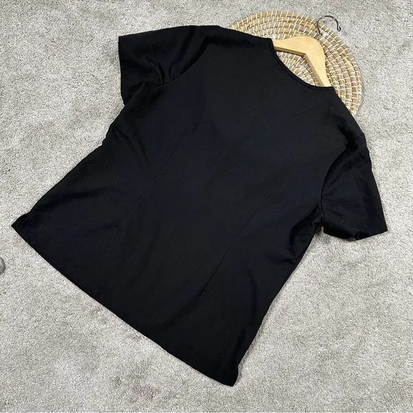 Figs Women’s Casma Three-Pocket Scrub Top Shortsleeve in Black Size L - Image 6