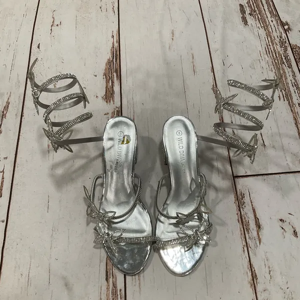 Nwot Wild‎ Diva Butterfly Wrapped Rhinestone Sandals - Image 10