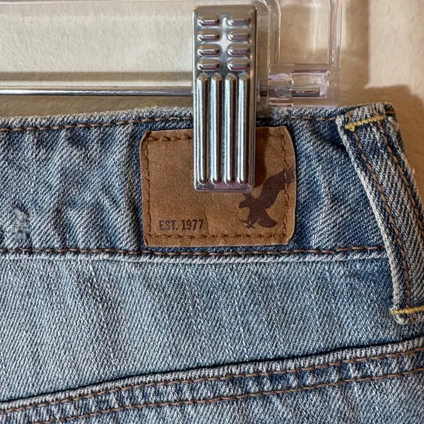 American‎ Eagle Hi-Rise Festival Denim Shorts Distressed Size 8 - Image 4
