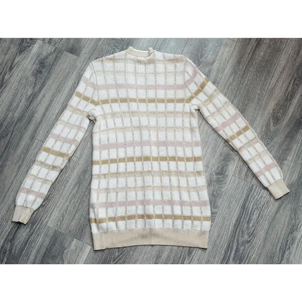 Ann Taylor Plaid Boyfriend Button Front Cardigan in Cream Small - Image 10