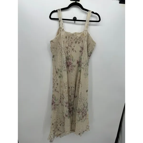 R&M Richards Woman Floral Crinkle V-Neck Midi Dress Beige Pink Size 18W - Image 4