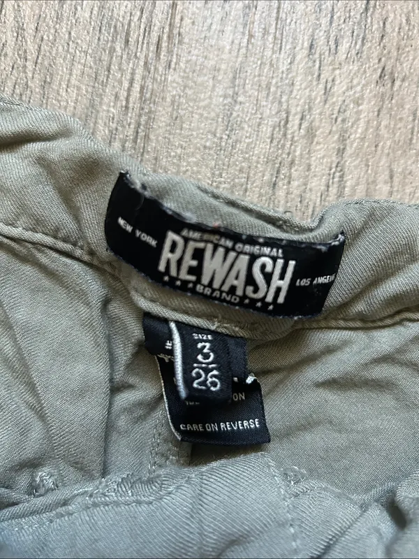 Rewash Women's Cropped Cargo Pants in Olive - Image 2