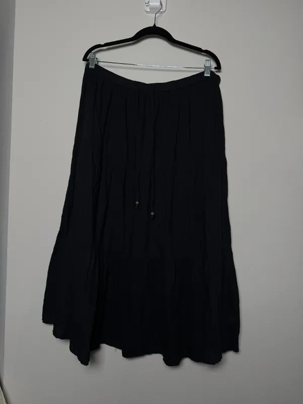 Black Y2K Maxi Peasant Tier Skirt - Image 4
