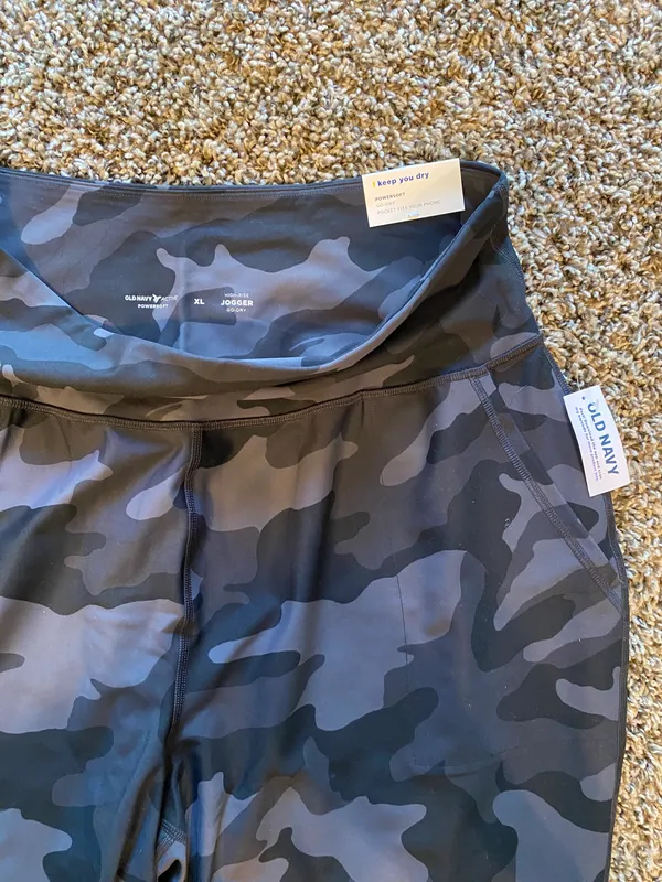 Old Navy Active High Rise Go Dry Camo Joggers - Image 2