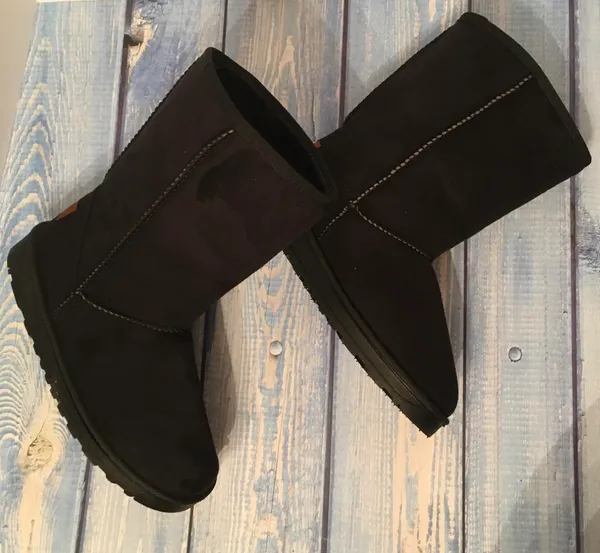 Black Winter Boots, Size 8 - Image 3