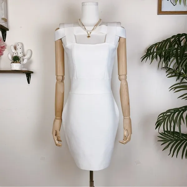 Elliatt Monumental Bandage Mini Dress in Ivory Size Small NWT - Image 4