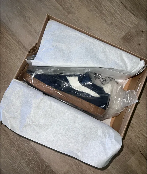 DV by Dolce Vita Sneakers - Image 5