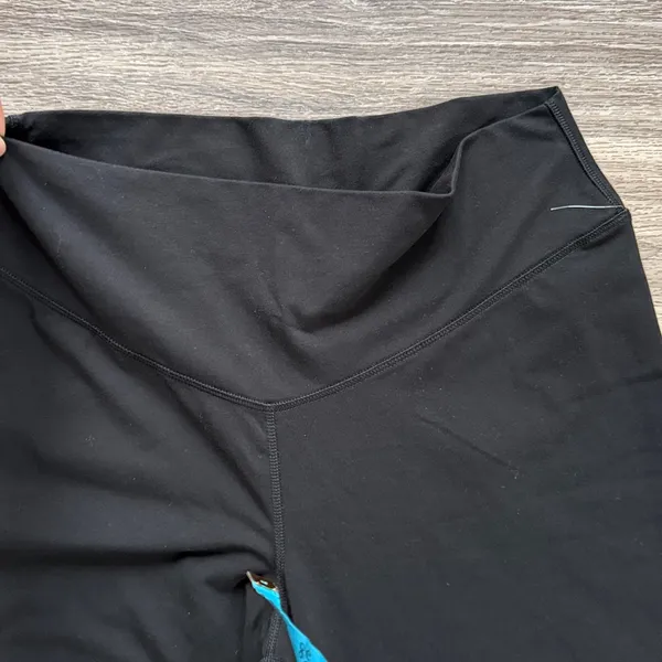 Old Navy Black Wide-Leg Active Pants - Image 3