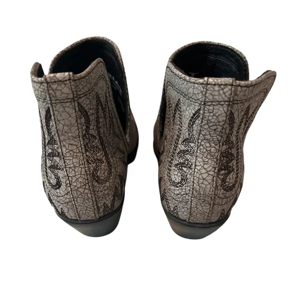 Ariat Dixon Embroidered leather pull-on bootie Blanco Size 5.5 B EUR 36 M - Image 4