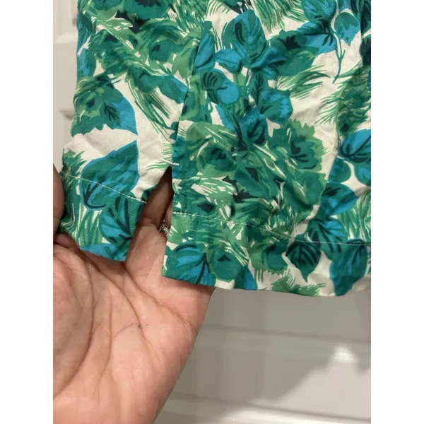 Boden Tank Size 8 Sleeveless Top Green Floral Silk Blend Button Back Preppy - Image 2