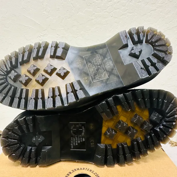 Jadon Platform Classic 8-Eye Boot - Image 5