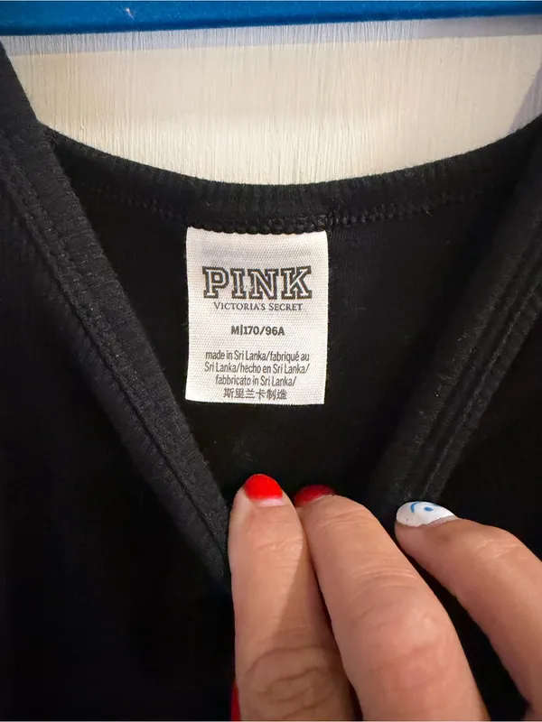 Victoria’s Secret PINK black crop tank top! Size Medium! - Image 2