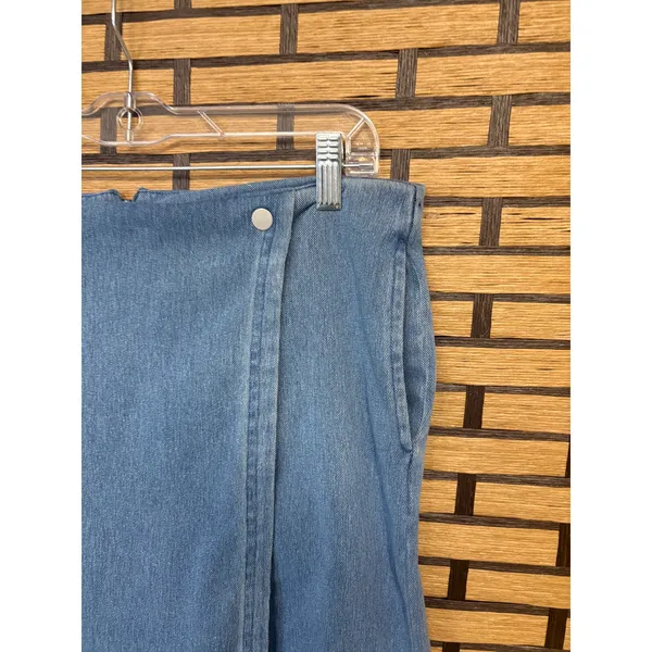 D&Co Denim Skort Size‎ Large - Image 3