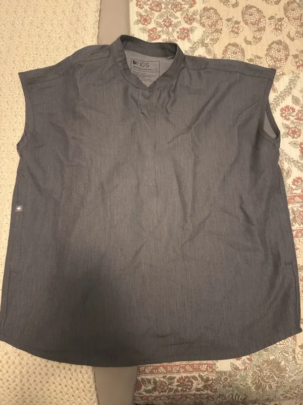 FIGS Scrub Top - Image 2