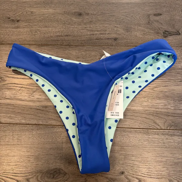 Hollister reversible polkadot swimsuit - Image 8
