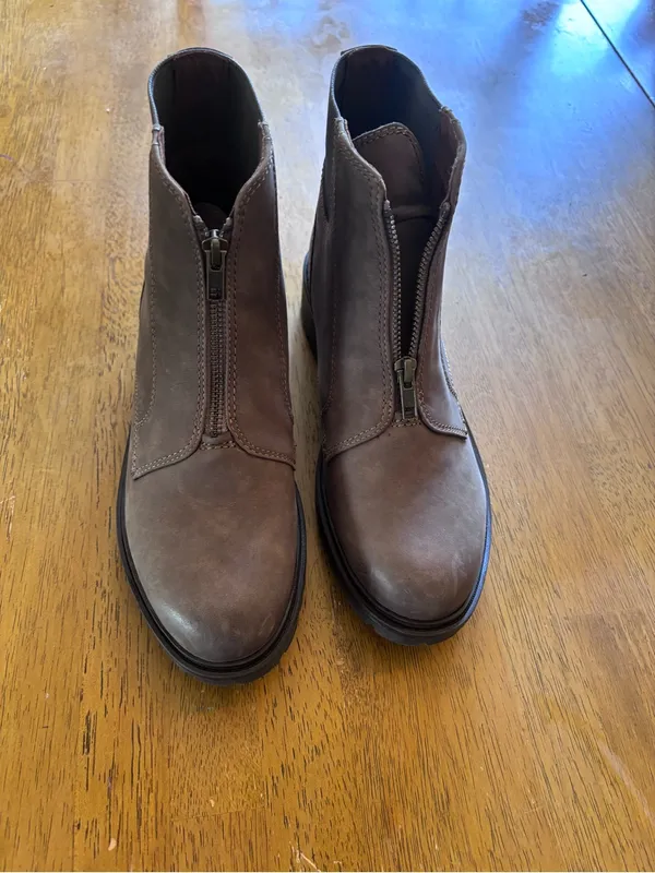 Like NewCobb Hill Ankle Boots Brown Size 7.5 - Image 2