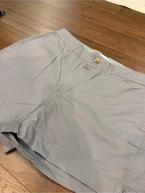 Old Navy Gray Everyday Shorts NWT Size 12 - C60-005 - Image 4