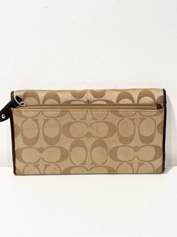 Coach Ashley Signature Sateen Brown Signature C Snap Button - Image 5