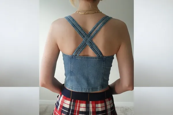 Moto Cross Back Strap Button Up Denim Crop Top Size 6 / 38 / M - Image 6