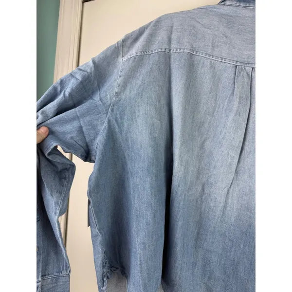 Old Navy Cropped Denim Button Down Shirt Light Wash Chambray‎ Western NWT XL - Image 3