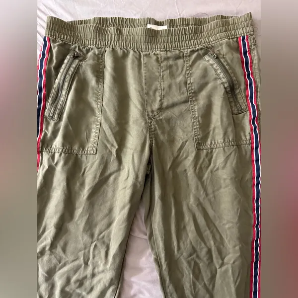 SO Brand Green Women's Elastic Waist/Ankle Pants Size‎ Small - Image 4