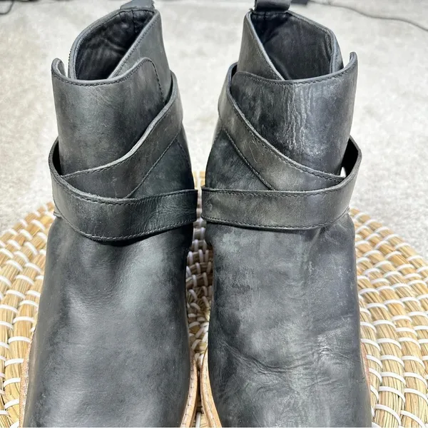 Free People Back Loop Ankle Cowboy Boots Pointed Toe Washed Black Western 40 - Image 3