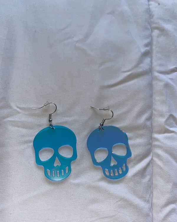 SheIn holographic skull earrings - Image 4