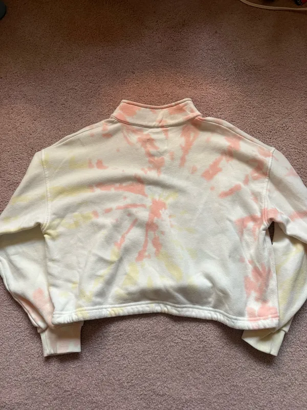 American Eagle Tie-Dye Cropped Quarter-Zip Sweatshirt - Image 4